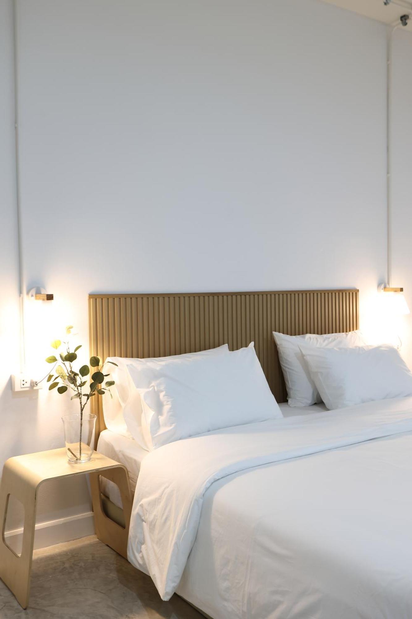 Lfour Hotel