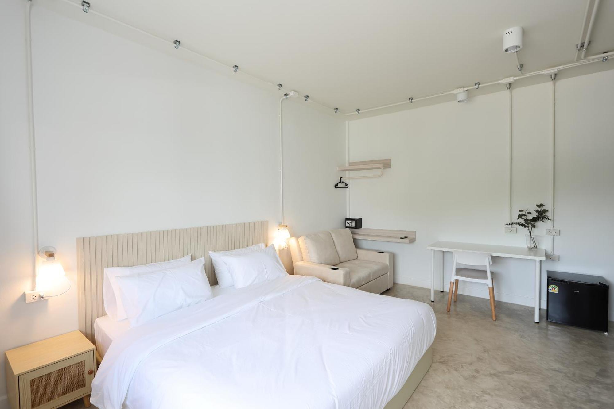 Hotel Lfour Phuket